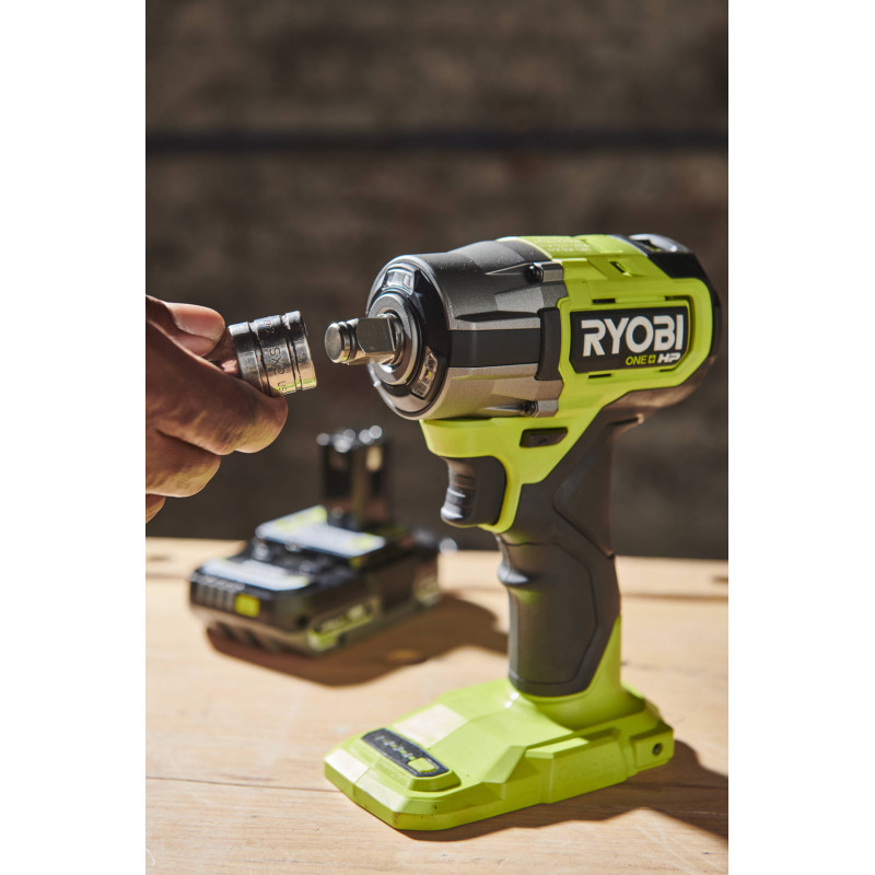 Boulonneuse à chocs sur batterie One  HP RIW18C-0 18 V RYOBI