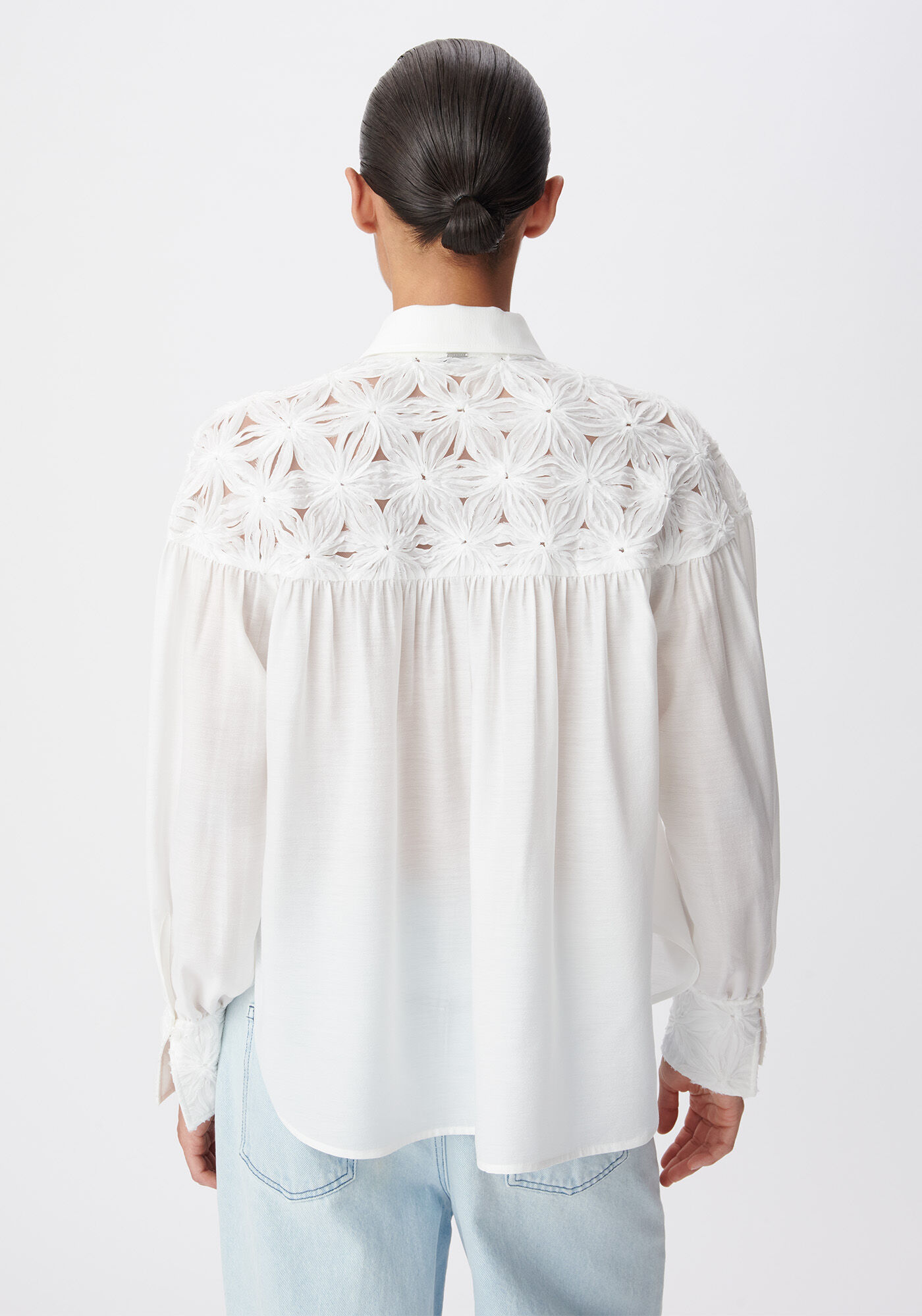 Chemise fluide blanche détails fleurs Femme