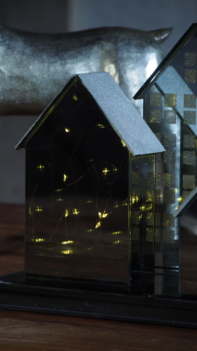 Domek lustrzany LED 14x6x20 cm