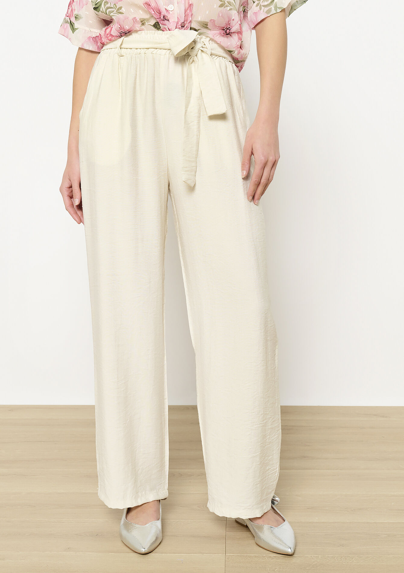 Vloeiende broek met ceintuur