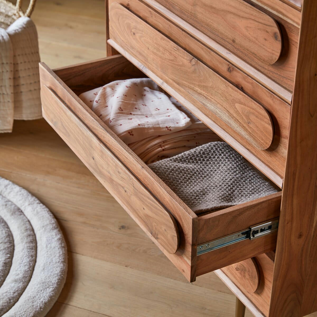 OLGA - Chiffonnier enfant en acacia massif