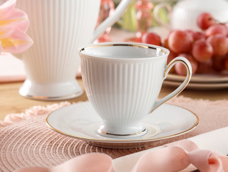 Komplet kawowy porcelanowy Chodzież Dalia 12 el. biało-złoty