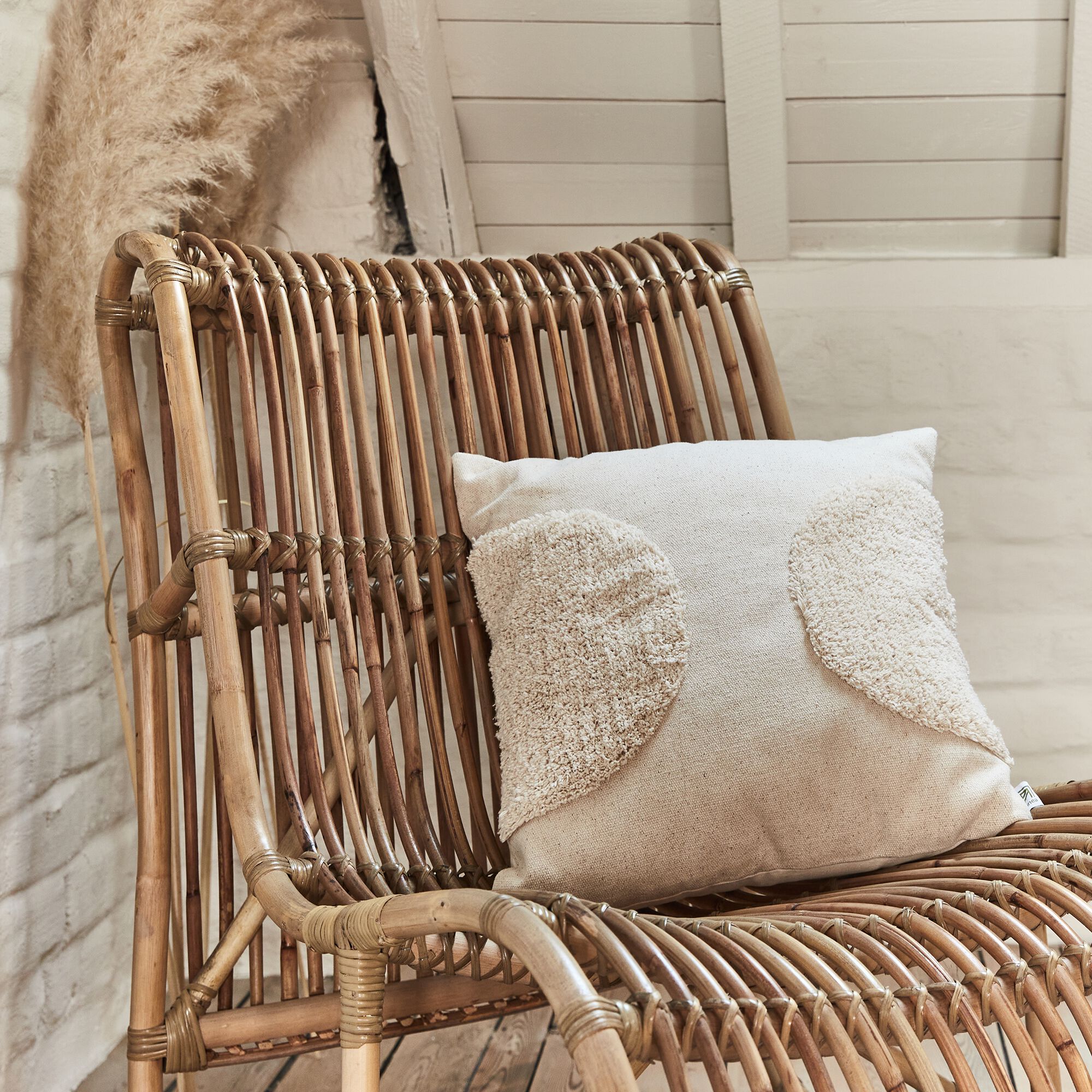 OLLIA - Coussin motifs laineux en coton 45x45cm - naturel