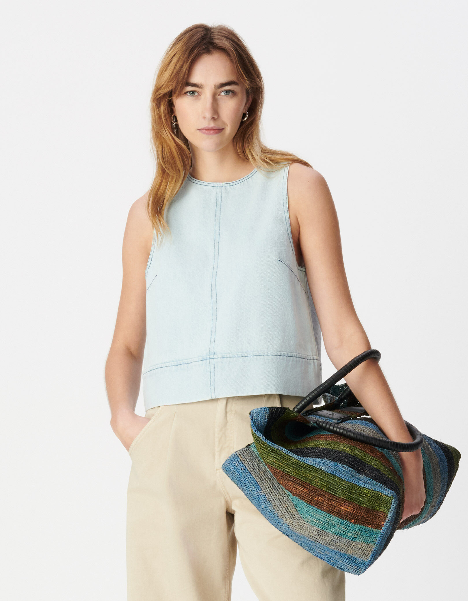 Top en jean bleu délavé sans manches zip dos Femme