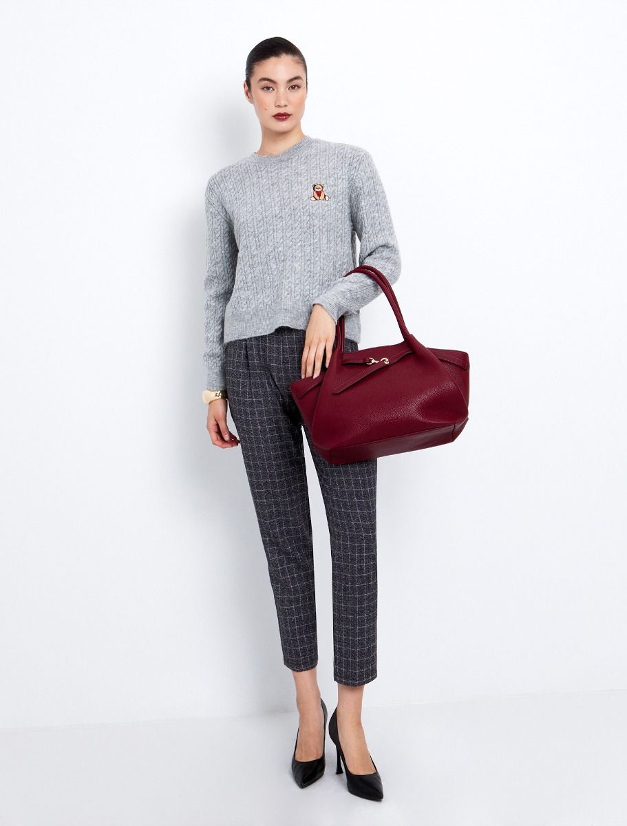 Πλεκτή μπλούζα με teddy σχέδιο