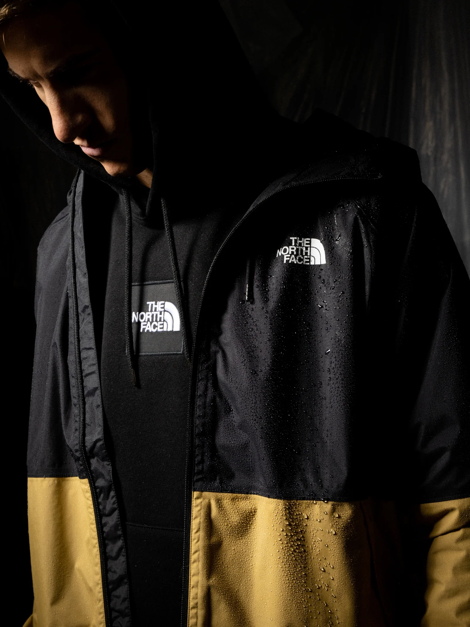 Antora Rain Hoodie