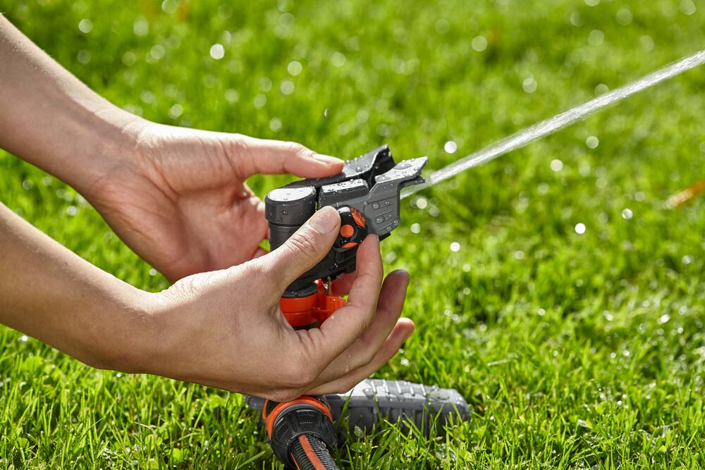 Gardena Standard Impulse Sprinkler on Metal Spike, 5300 sq.ft