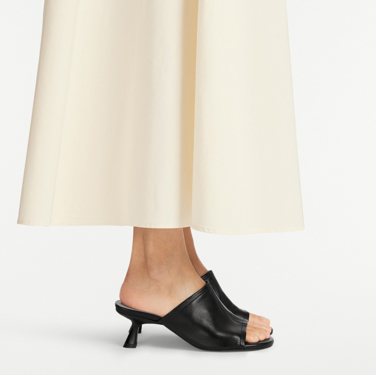 Tiln Mule<br>Soft Heeled Mule