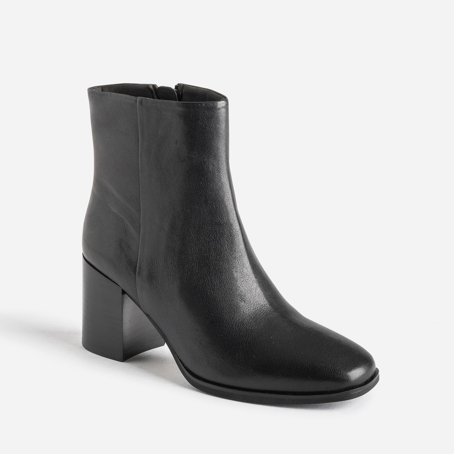 Boots noir en cuir à talon