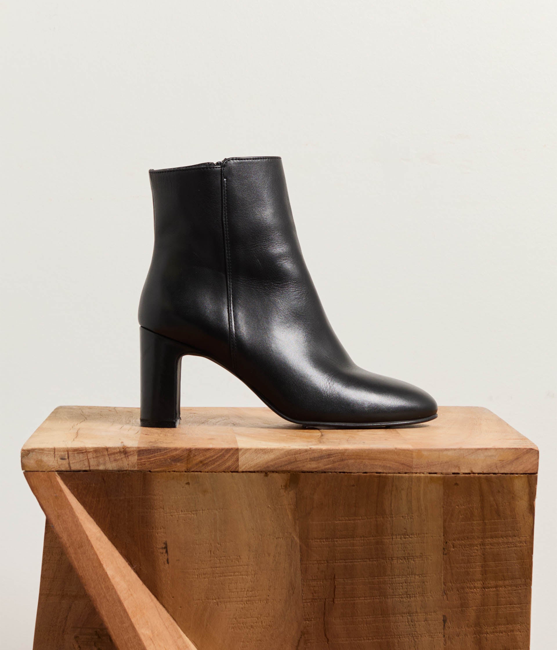 Boots en cuir noir Julia
