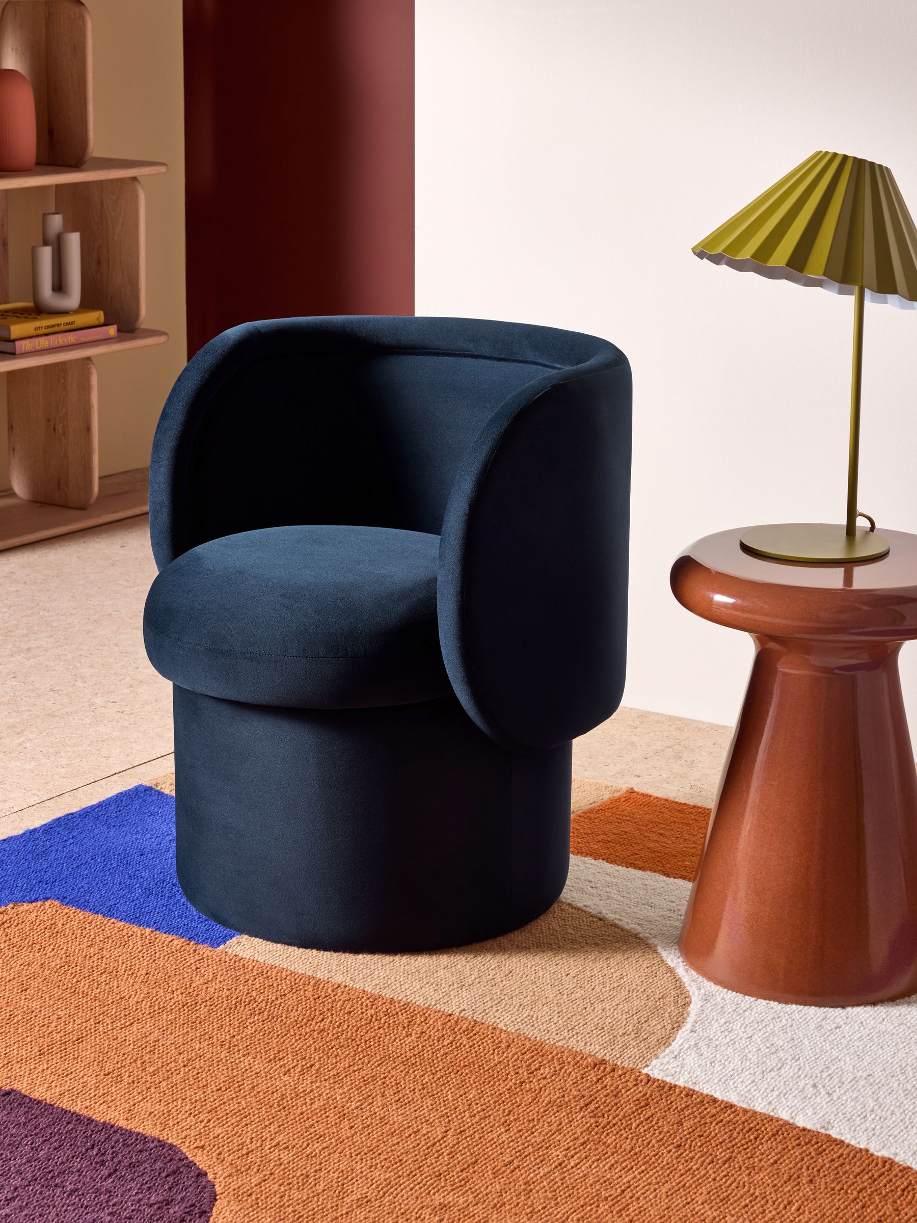 Eva Accent in Dark Midnight Blue Velvet
