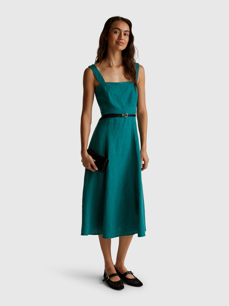 Square neck dress in pure linen