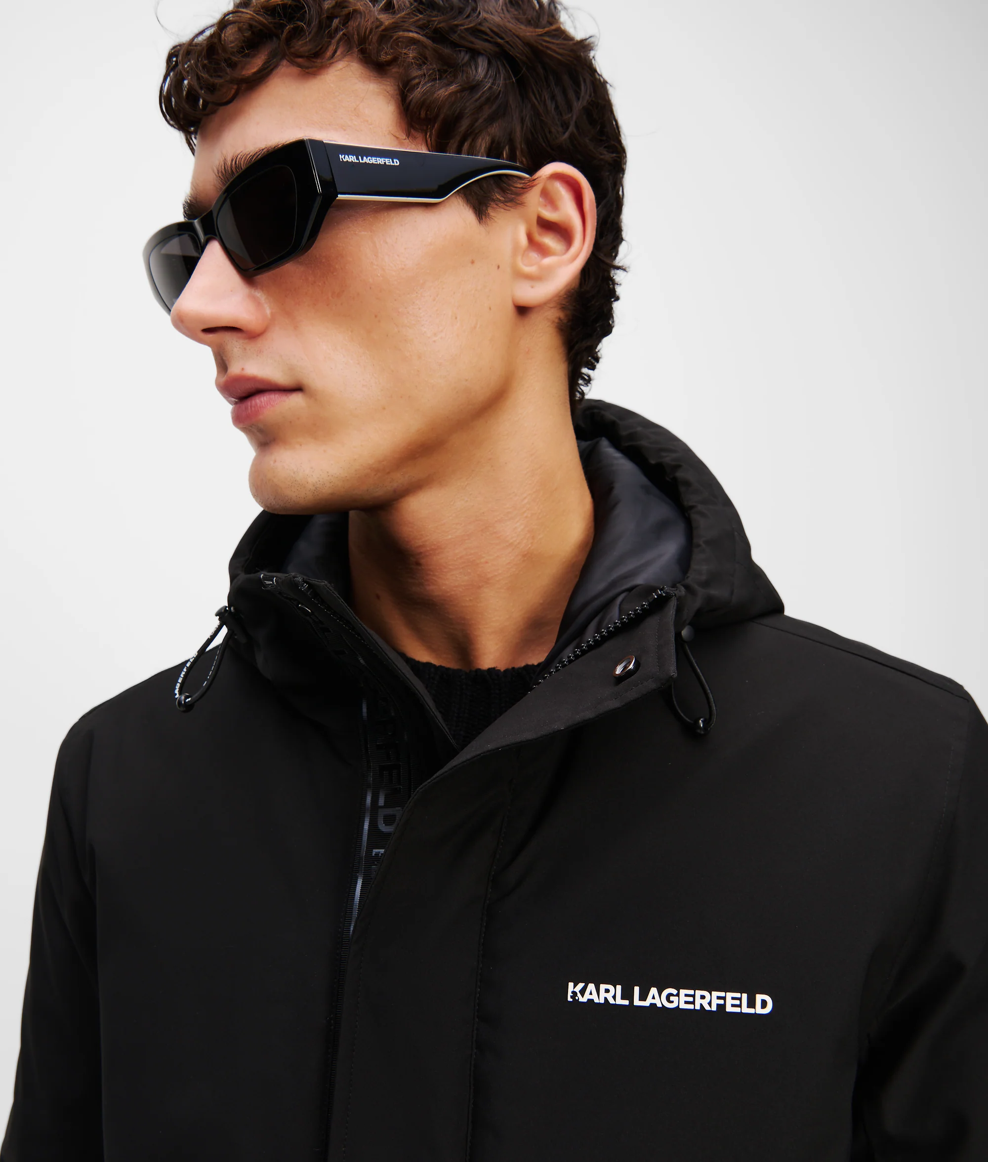 Parka à capuche ultra-légère
