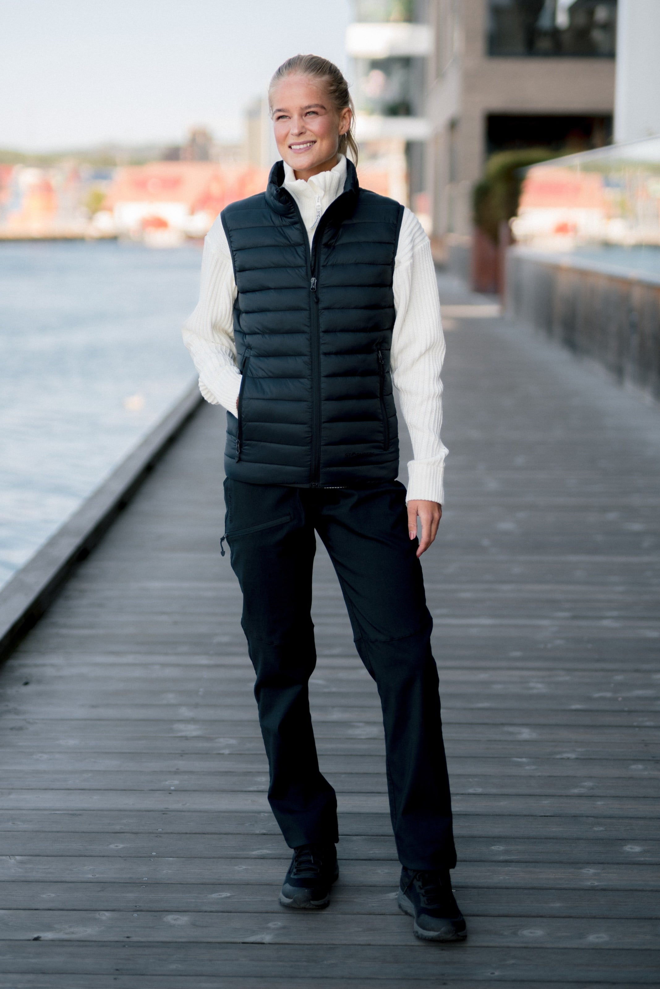Folgelia vest