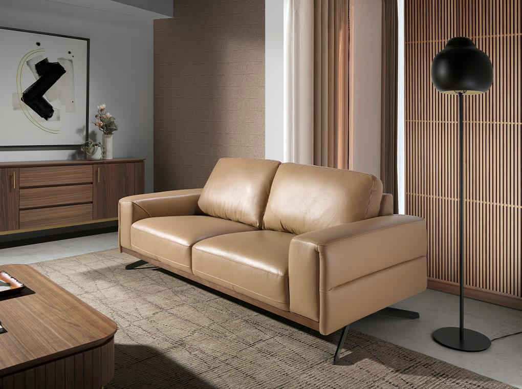 - Canapé 3 places en cuir sable pieds noir