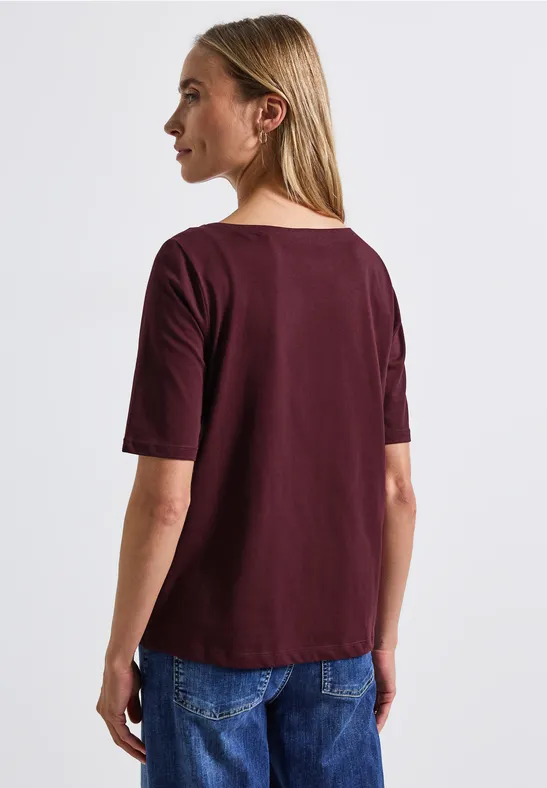 Shirt mit U-Boot-Ausschnitt