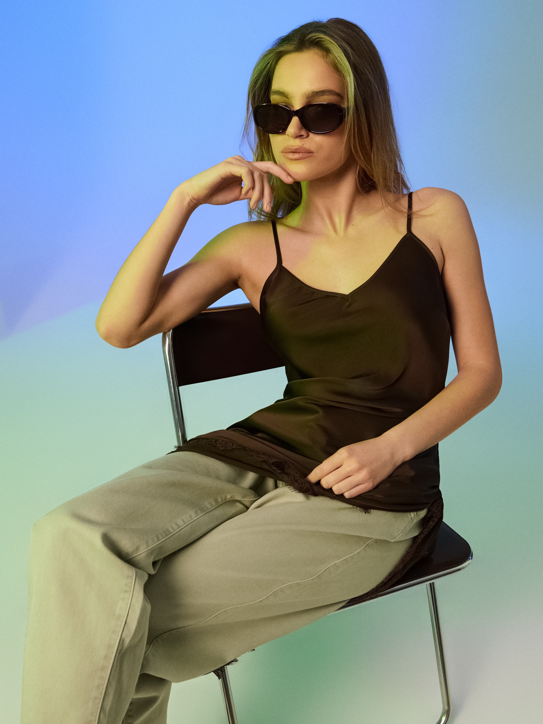 Jeansy jogger balloon z efektem sprania z lyocellem