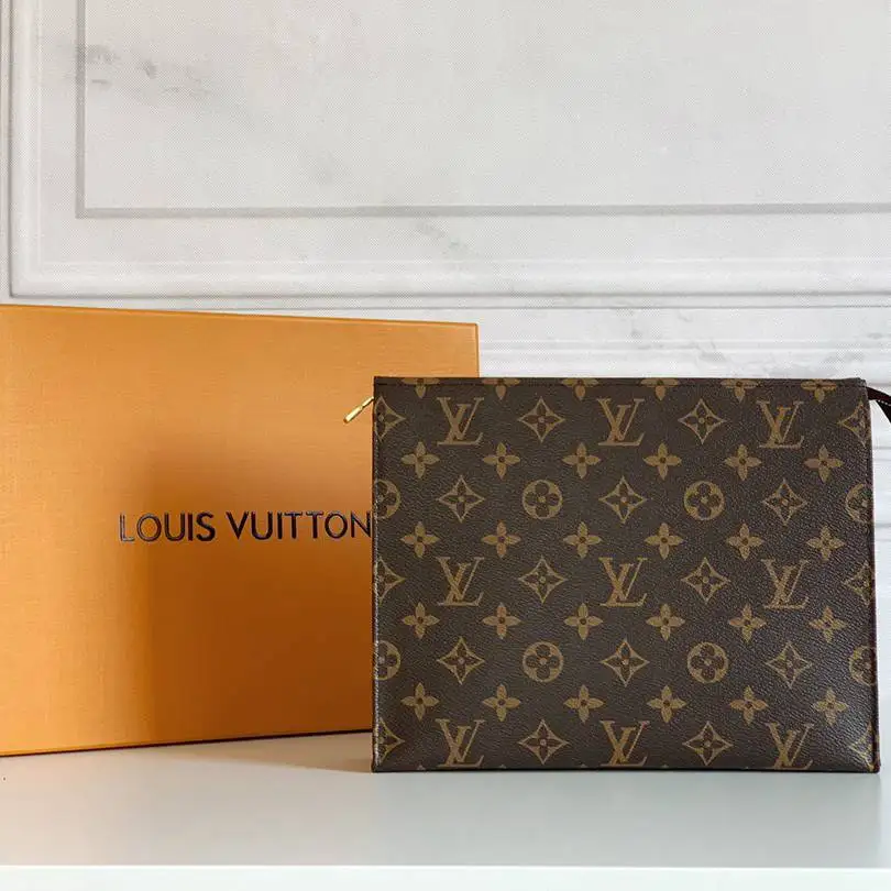 Louis Vuitton LV Toiletry Pouch Handbag M46037