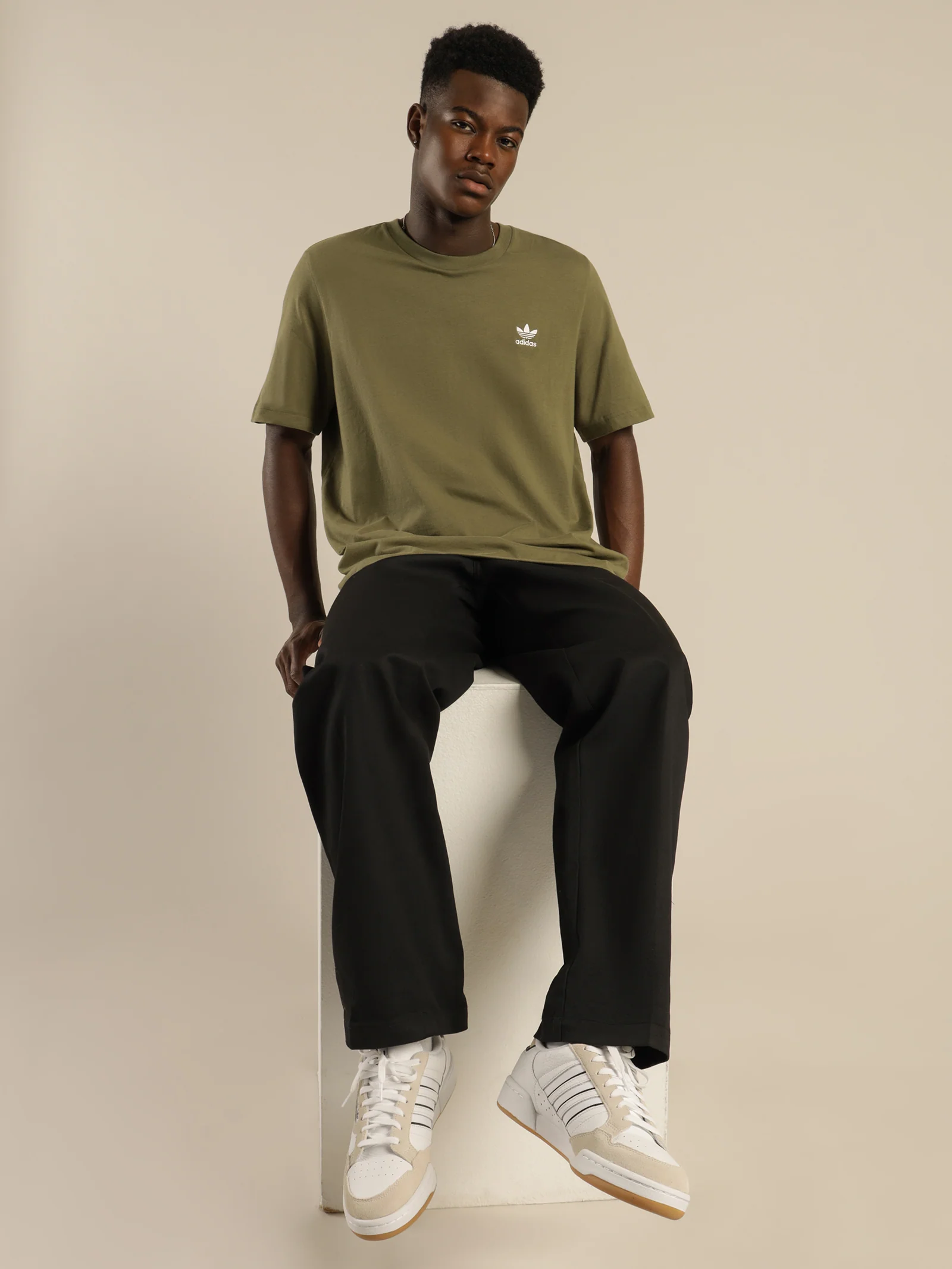 Loungewear Adicolor Essentials Trefoil T-Shirt