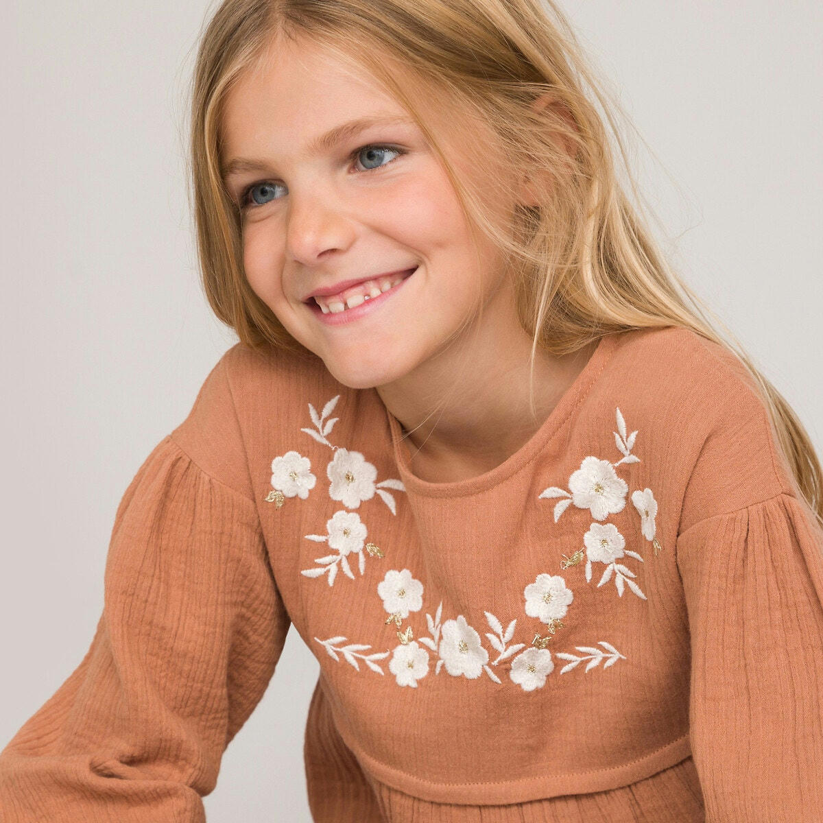 Robe manches longues brodée, gaze de coton
