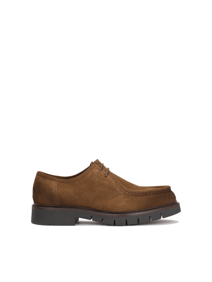 Brown suede shoes with short binding