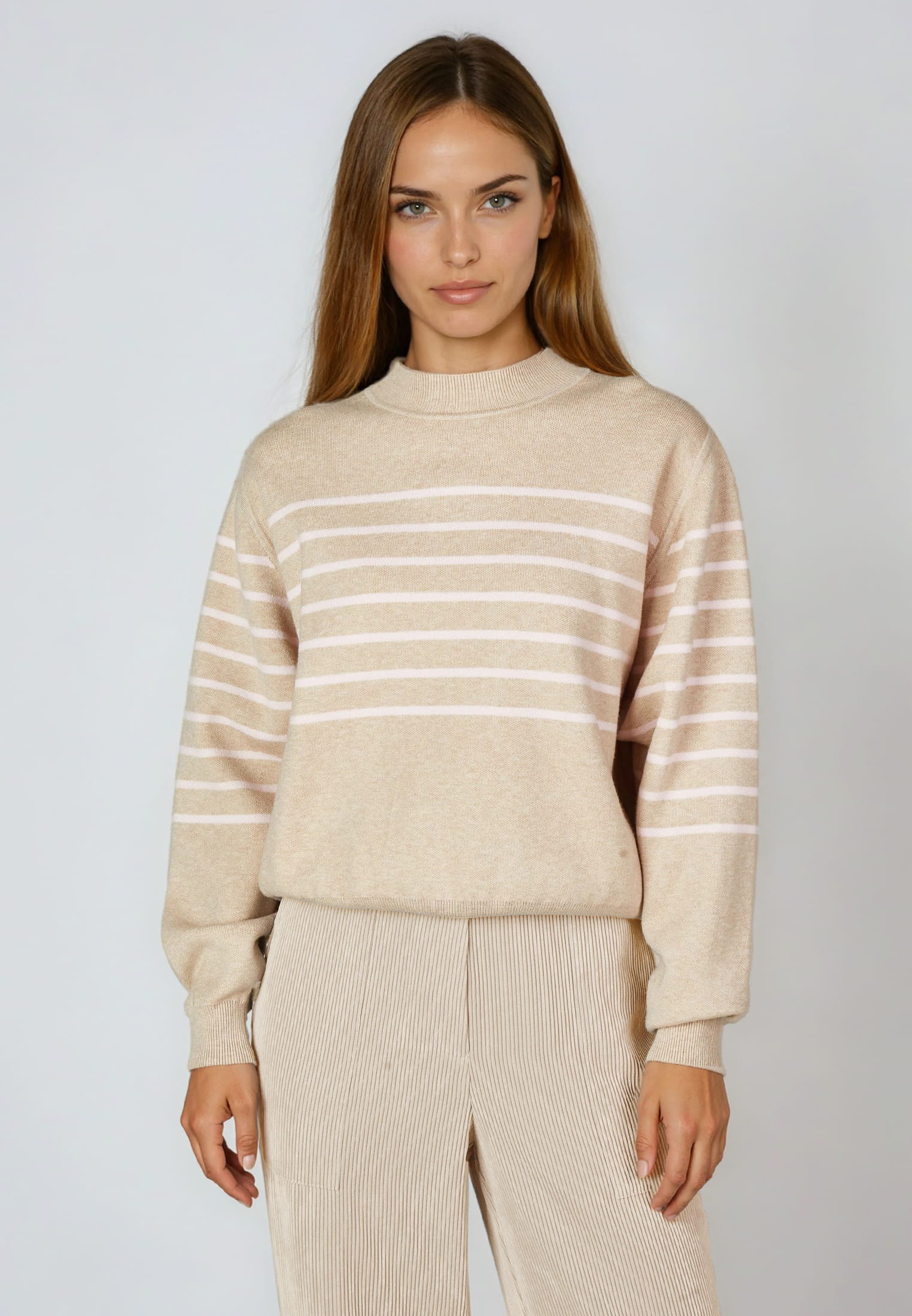 Pullover mit plazierten Ringeln