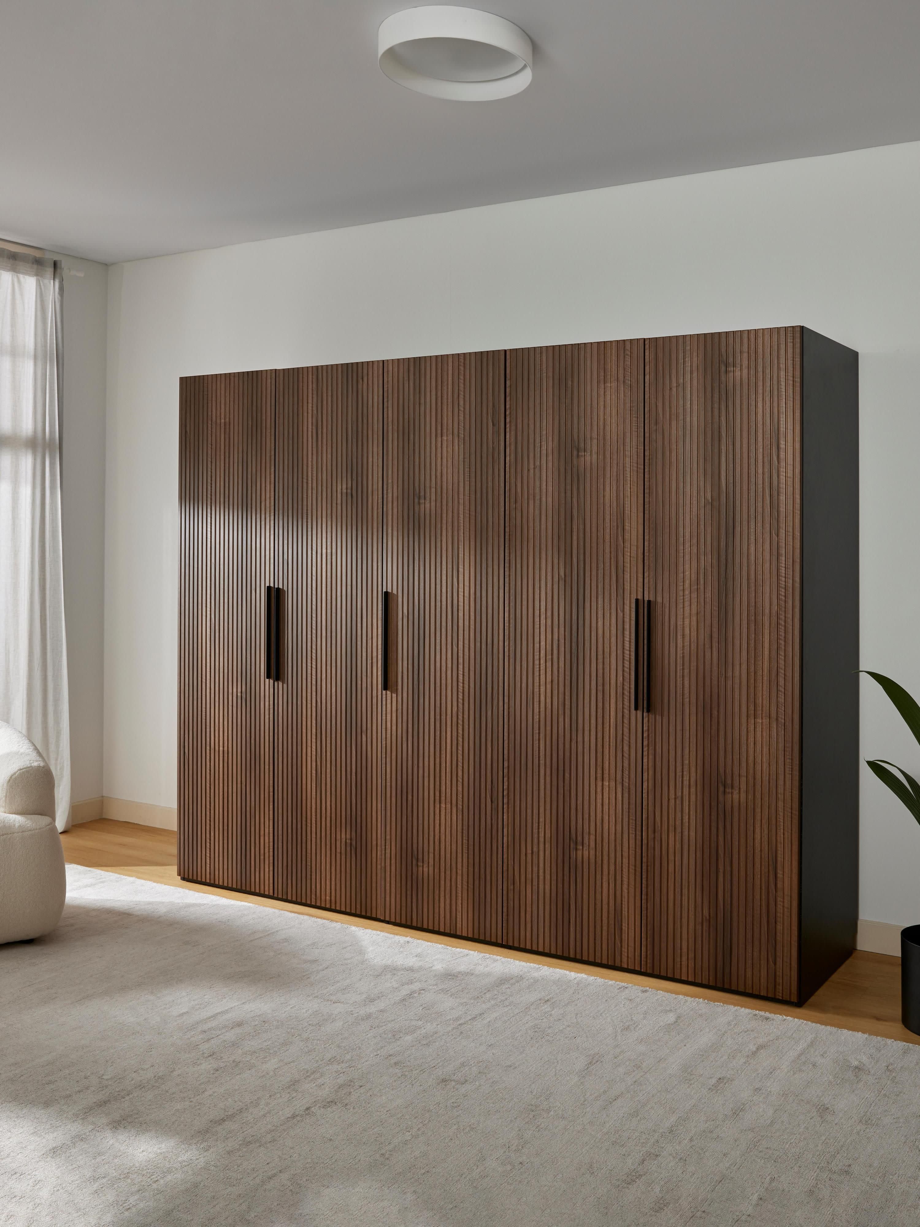 Modularer Drehtürenschrank Simone, 250 cm Breite, in verschiedenen Größen