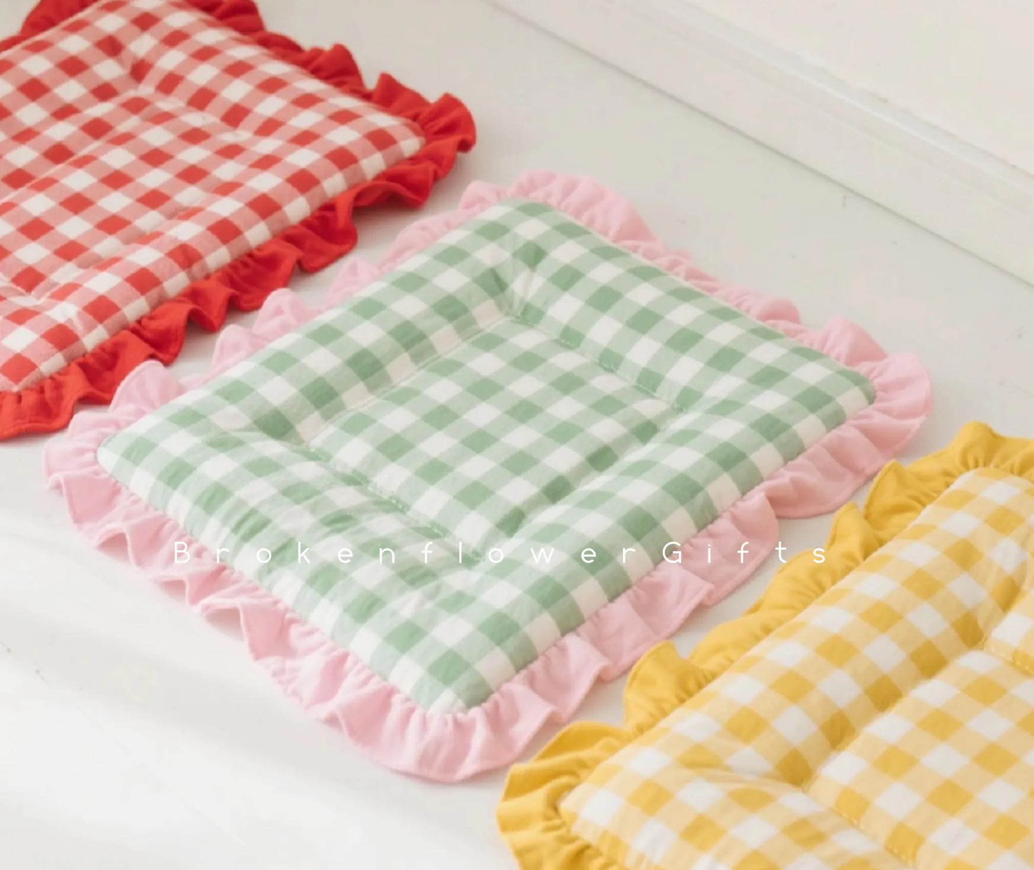 Plaid Floor Seat Cushion – Ruffle Edge Chair Pad, Cat Mat