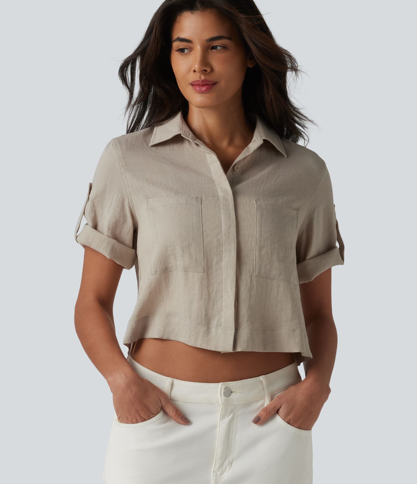 Chemise courte col classique manches courtes retroussées en mélange lin avec poches