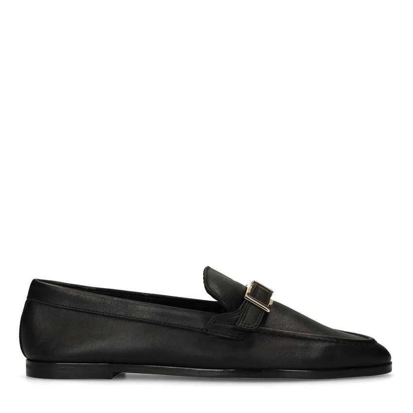 Manfield Zwarte leren loafers met goudkleurig detail