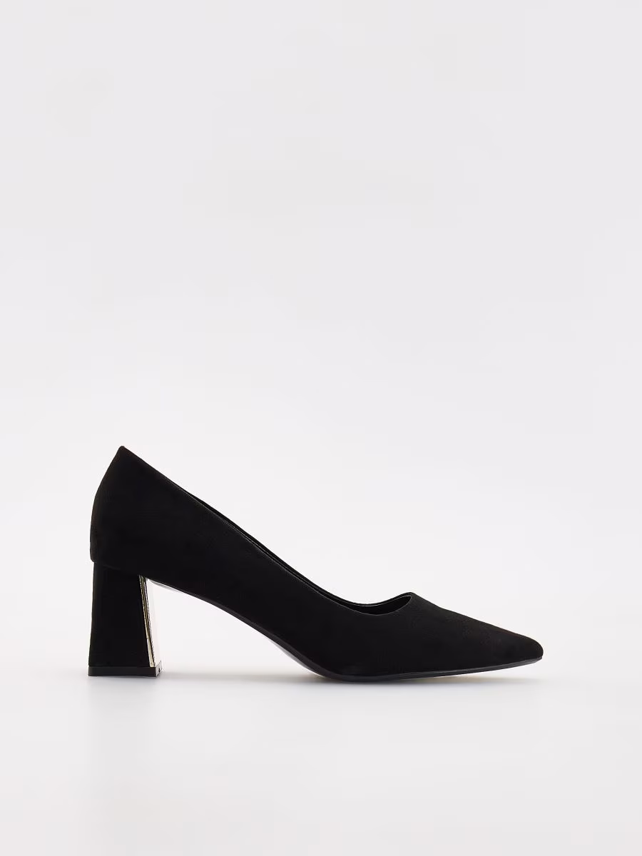 High-Heeled Pumps