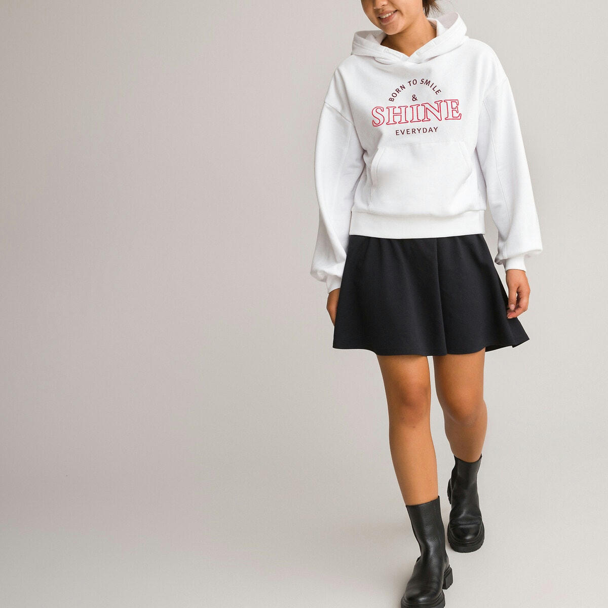 Sweat à capuche cropped, texte imprimé devant