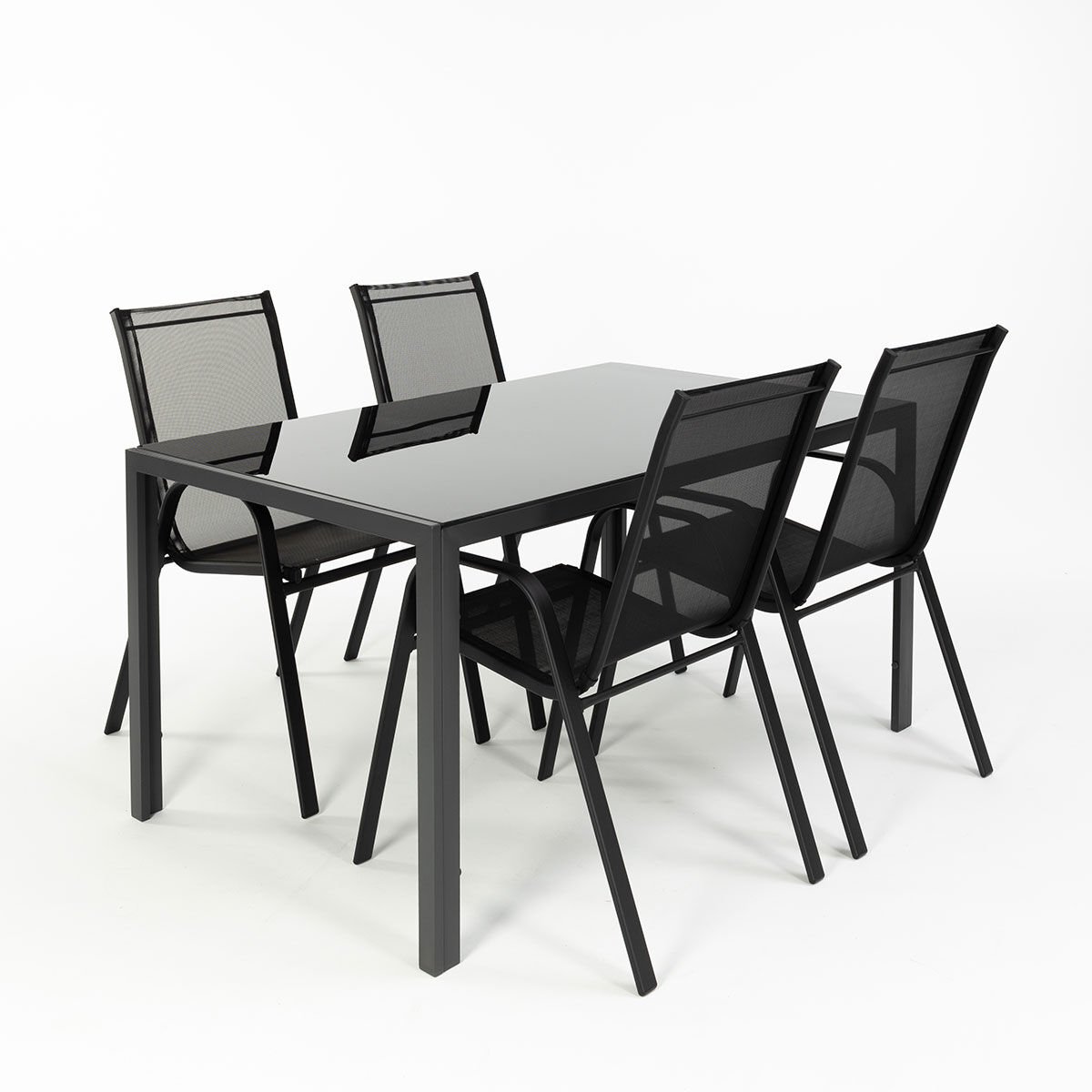 Conjunto de mesa com tampo de vidro e 4 cadeiras