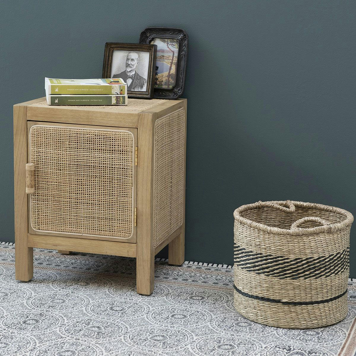 - Chevet chêne et cannage