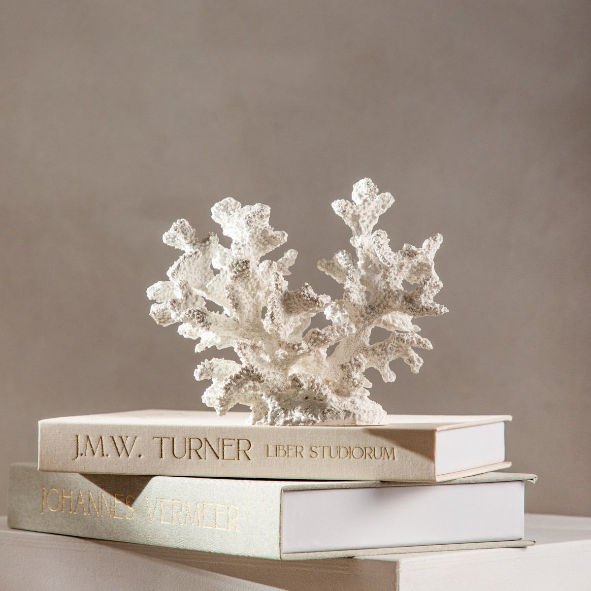 Dekoracja stojąca EVANIA koralowiec 19,5x10x14,5 cm