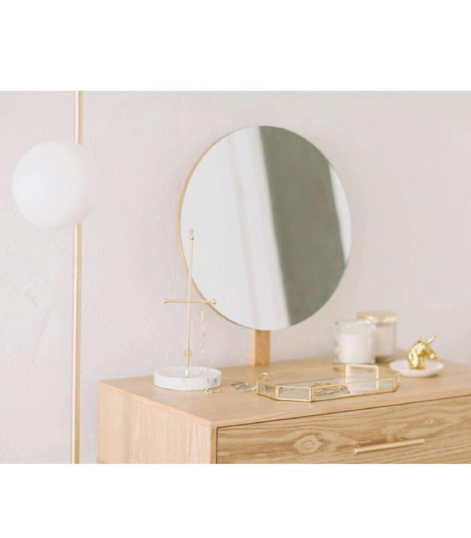 OR - Porte bijoux à poser en métal doré et polyrésine effet marbre blanc