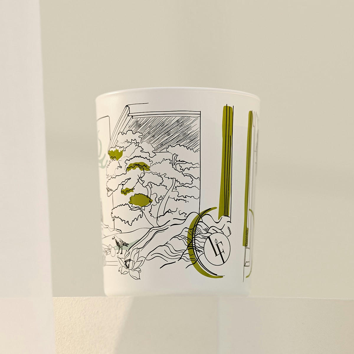 - Bougie parfumée Jardin Zen