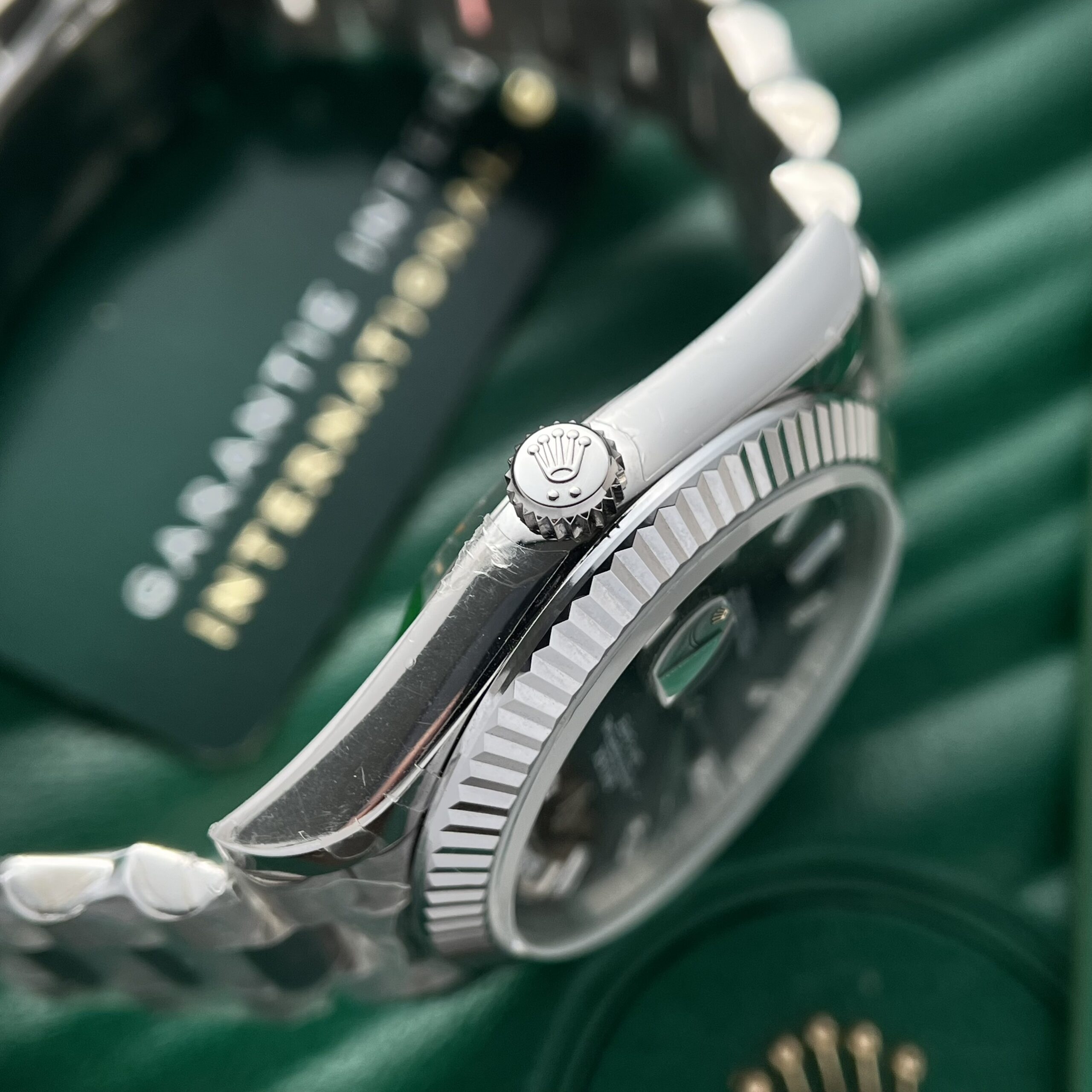 Rolex Day-Date 316L Steel Dark MOP Dial CZ Diamonds 40mm AAA Replica