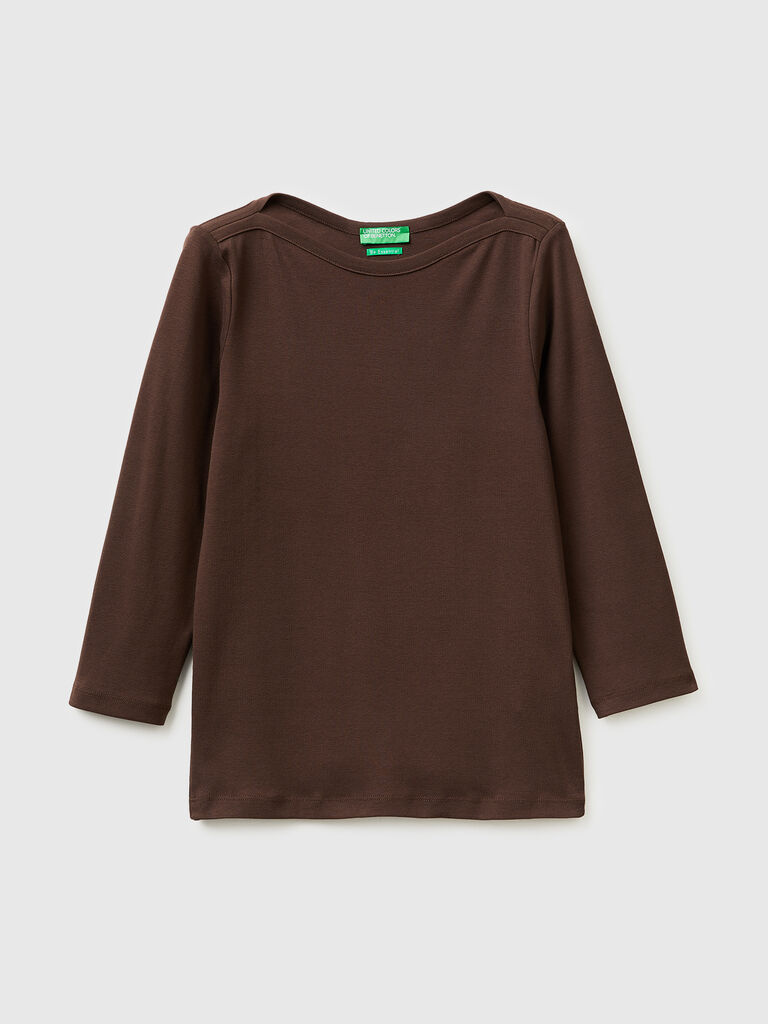 Slim fit t-shirt with boat neck