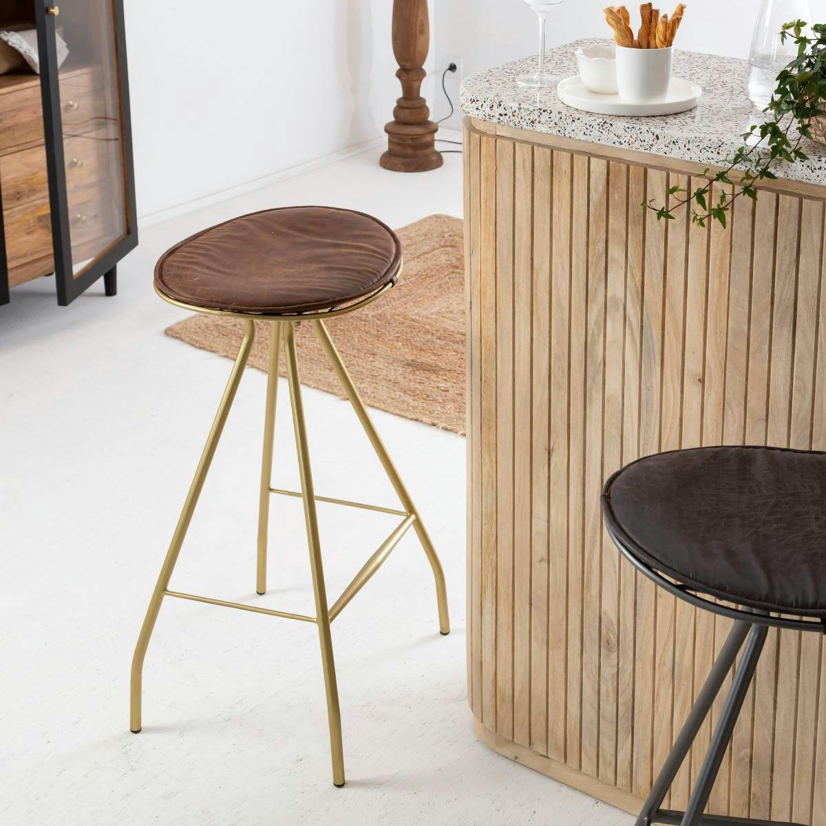LYA - Tabouret de bar en cuir et croûte de cuir marron 50 cm