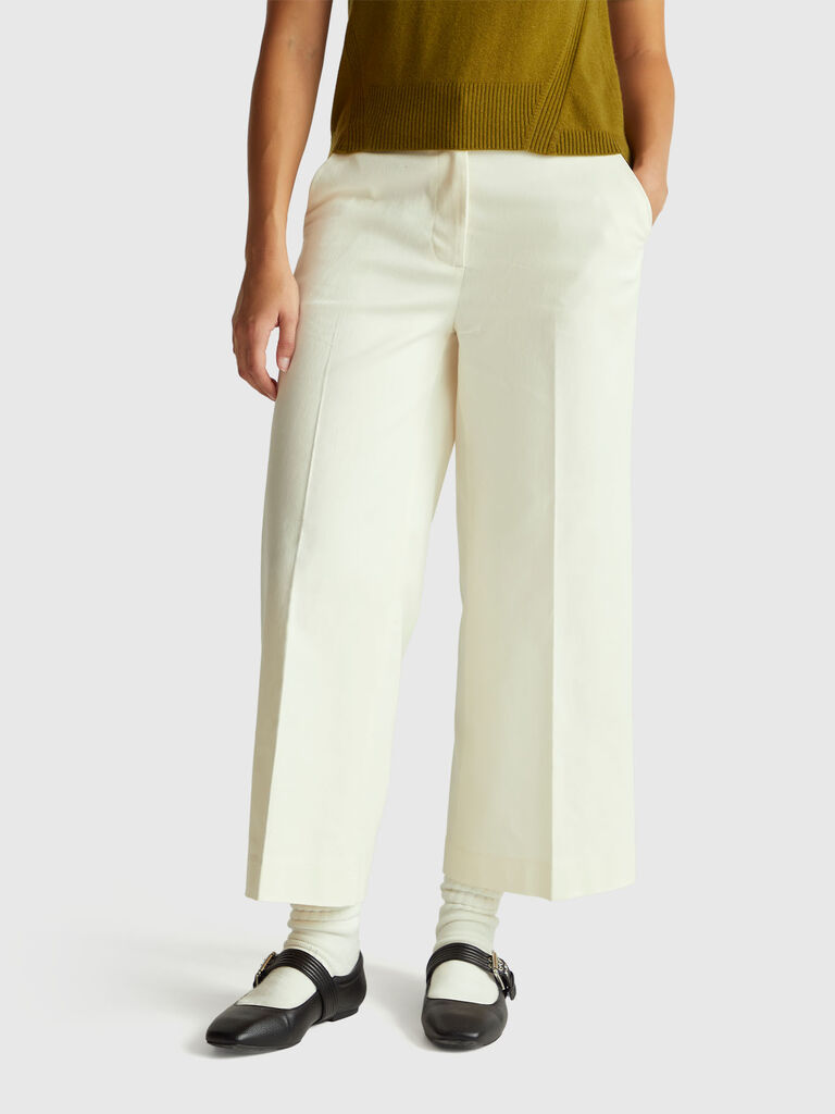 Wide high-waisted trousers