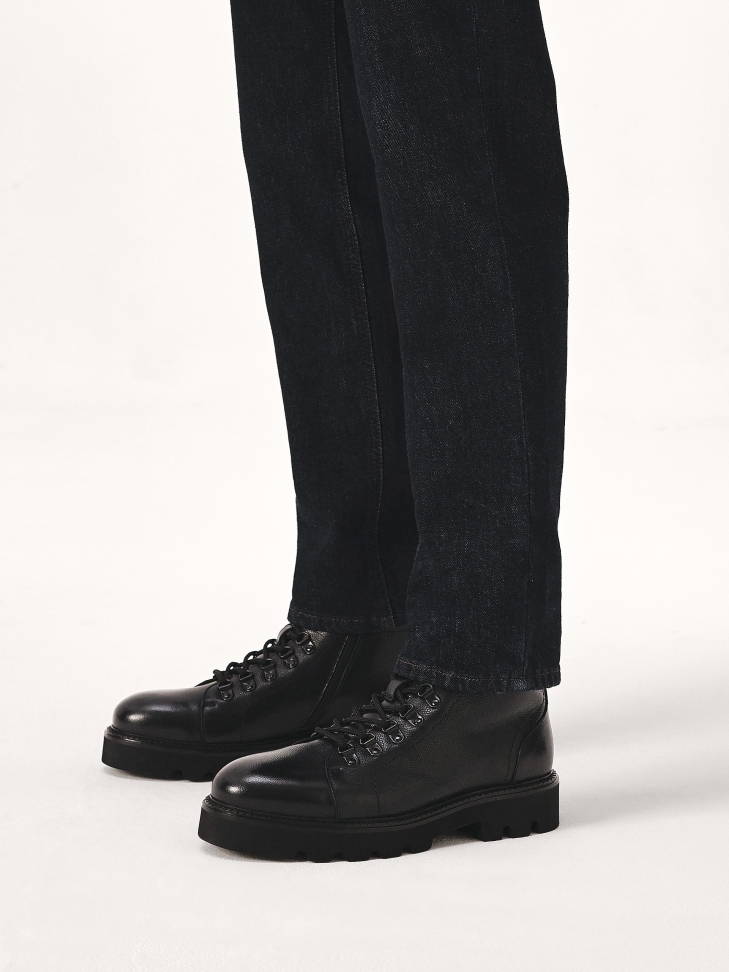 All-purpose black men's insulated boots