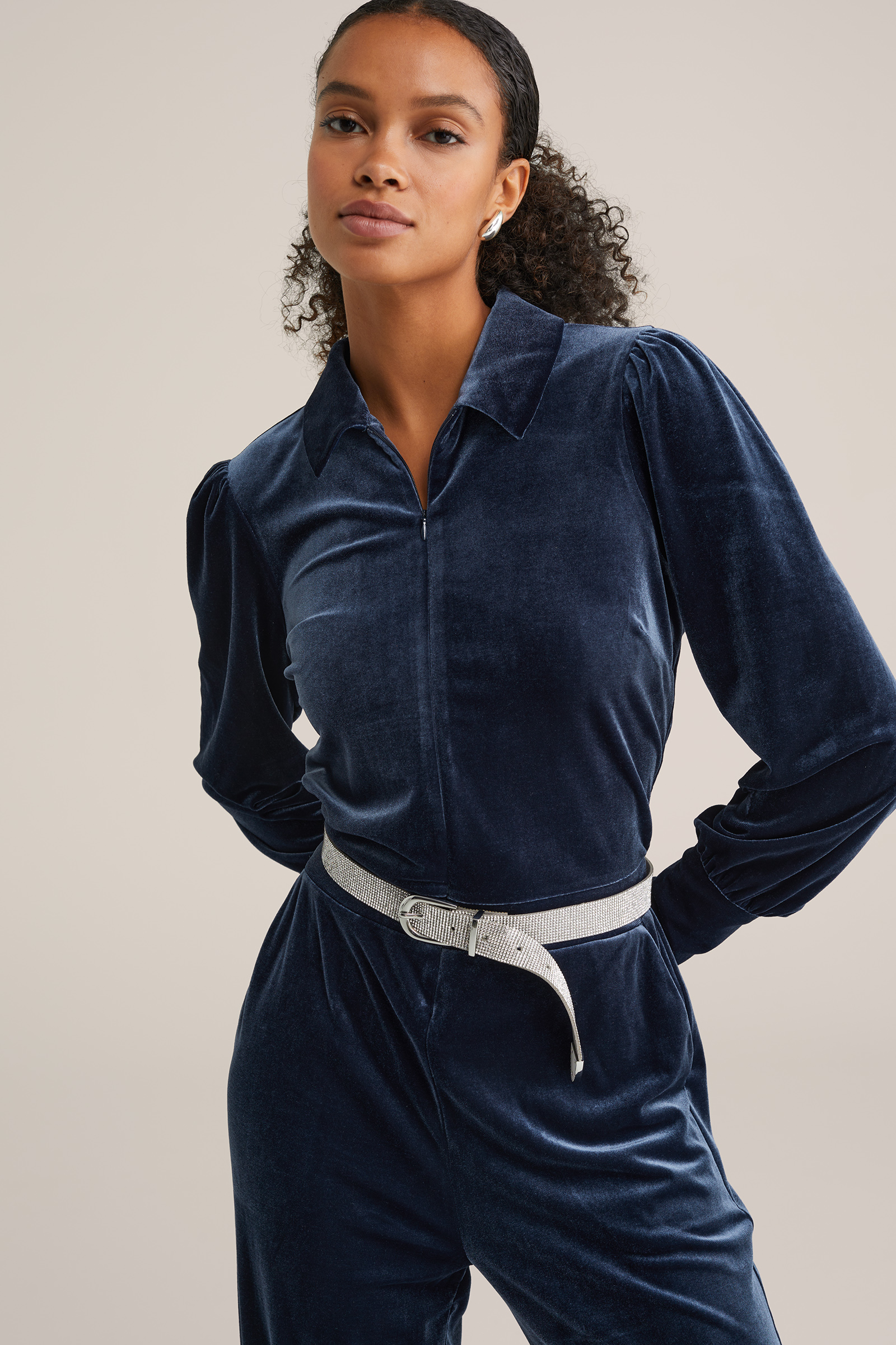 Dames Velvet jumpsuit met ceintuur