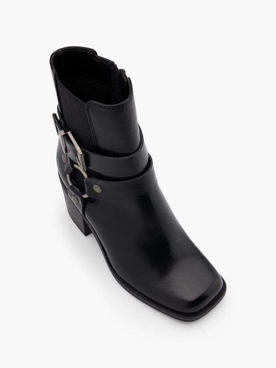 Heeled chelsea boot