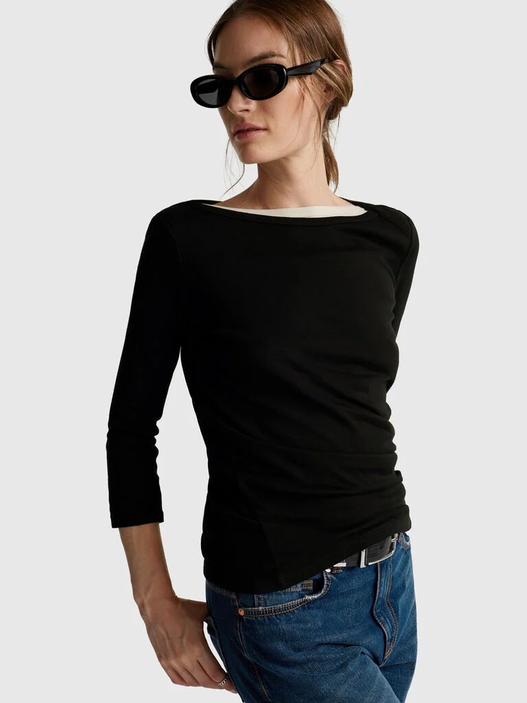 T-shirt with boat neck