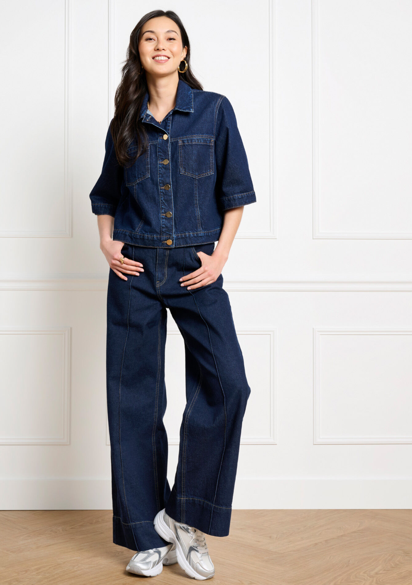 Wijde jeans met sierstiksels