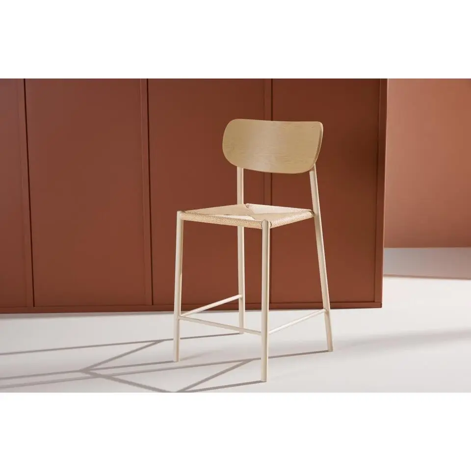 Svea - Polsty barkruk met rugleuning - rattan - whitewash