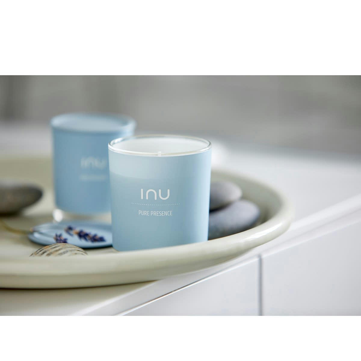 INU - Bougie parfumée cire naturelle bleu clair