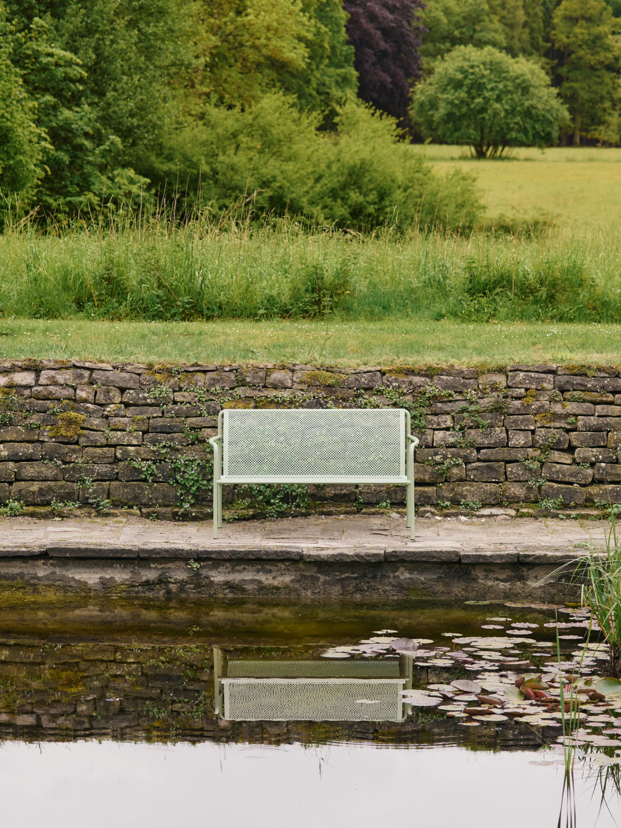 Garten-Sofa Dapple (2-Sitzer) aus Stahl