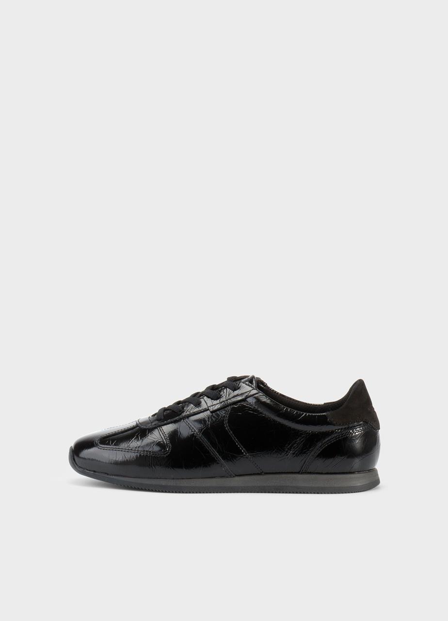 Yasmin Sneakers